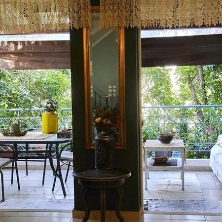 Patra's Elevated Paradise With Scenic Roofgarden 3*